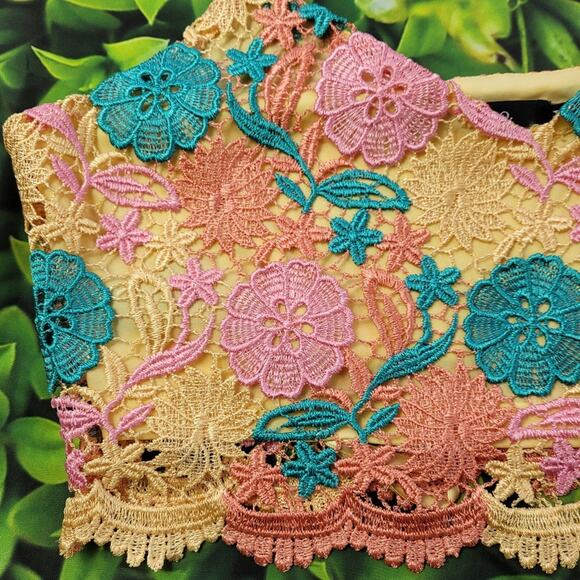 Ark & Co Pastel Crochet 2 piece Skirt & Crop Top size Medium - Picture 13 of 15